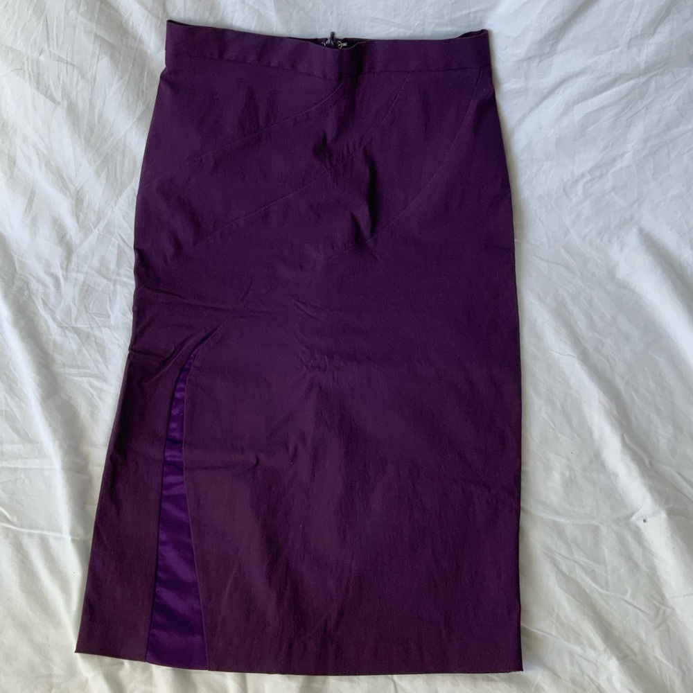 UK Hybrid & Company Purple Pencil Skirt Size 8 Cut Back